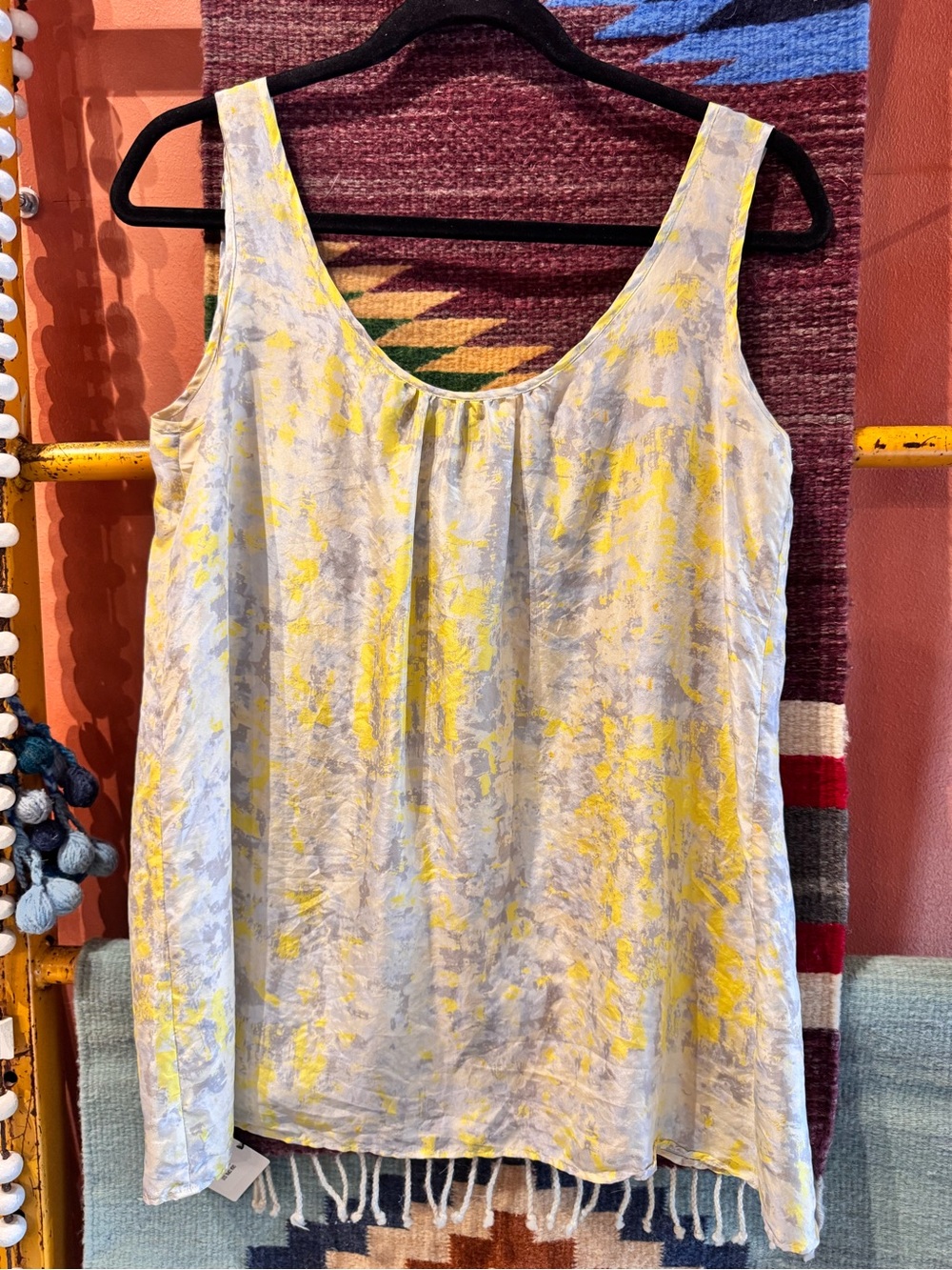 CAbi 100% Silk Yellow & Light Gray Printed Scoop Neck Tank Small